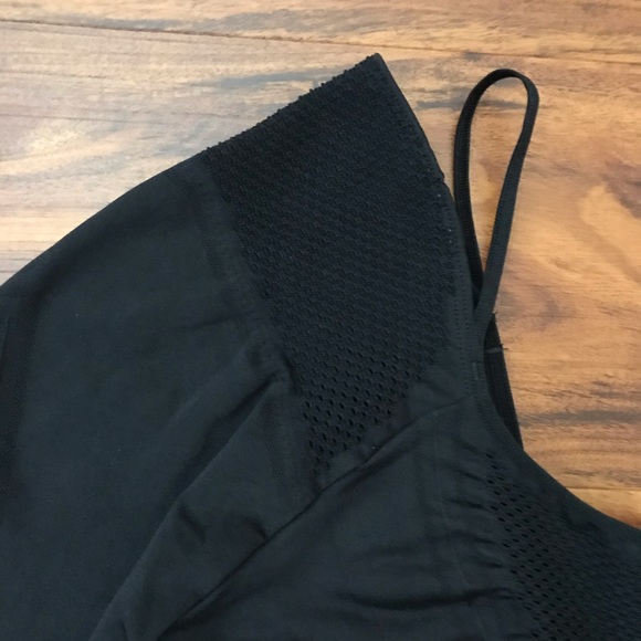 NWT Women’s Nike City Ready Seamless Bodysuit - Picture 5 of 15